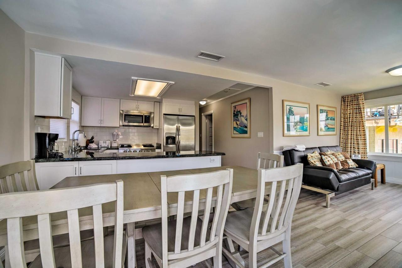 Ocean-View Home - Walk To Avalon City Center! Exterior photo